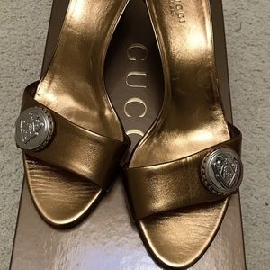 Gucci leather sandals, size 7